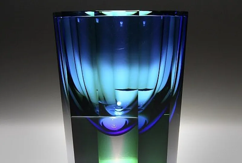 EmeraldGema glass